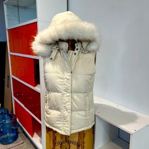 Gap puffer hooded vest
